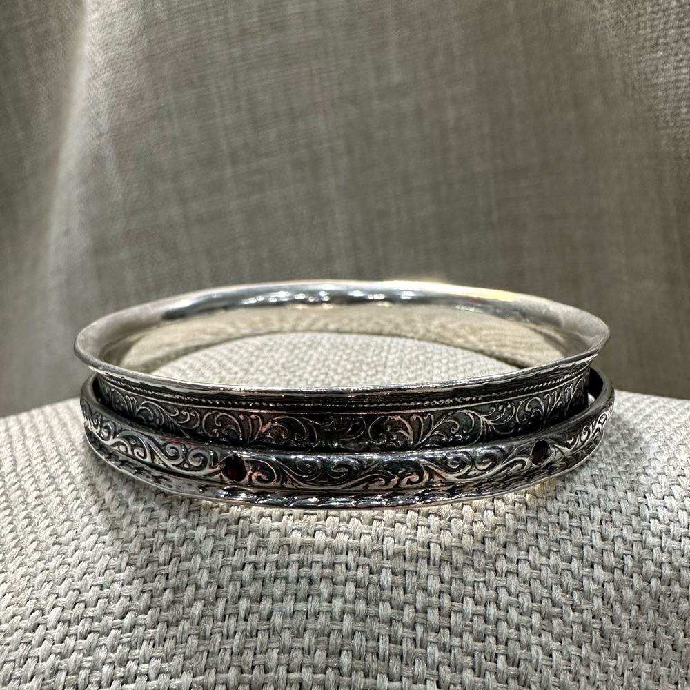 Passage to Israel, spinner bangle bracelet, Garnet, 925 Sterling silver ￼